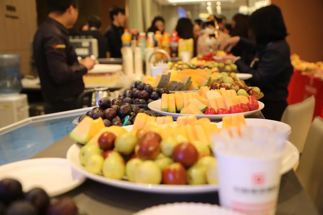 員工生日會(huì)丨金秋碩果，共度韶華，祝壽星們生日快樂！